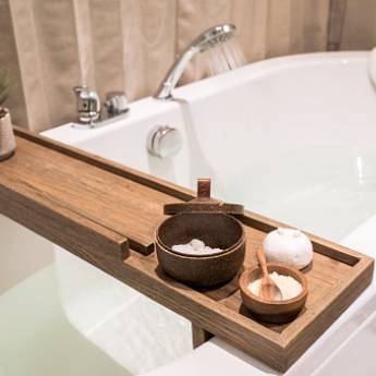 Comprar o produto de Instalação e Manutenção de banheiras/spa e o'furos em Encanadores em Jaboticabal, SP por Solutudo