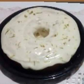 Comprar o produto de Bolo de Limão  em Bolos e Doces em Bauru, SP por Solutudo