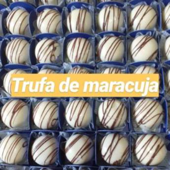 Comprar o produto de Trufas Sabores Variados em Bolos e Doces em Bauru, SP por Solutudo