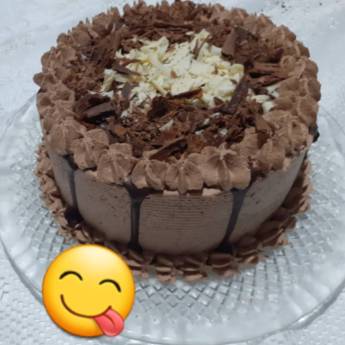 Comprar o produto de Bolo Com Chantilly de chocolate  em Bolos e Doces em Bauru, SP por Solutudo