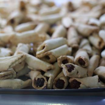 Comprar o produto de Petit Four em Doces pela empresa Adorela Panificadora e Confeitaria em Foz do Iguaçu, PR por Solutudo