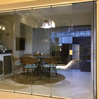 Comprar o produto de Reiki Pro | Vidros retráteis em Vidraçaria em Barueri, SP por Solutudo