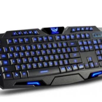 Comprar o produto de TECLADO GAMER USB LED LUMINOSO COMPUTADOR PC PATOS DE MINAS! em Teclados em Patos de Minas, MG por Solutudo