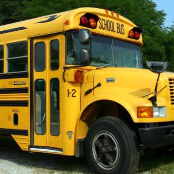 Comprar o produto de Transporte Escolar em Transportes de Valores em Piraju, SP por Solutudo