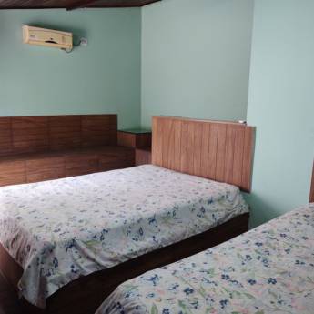 Comprar o produto de Dormitórios - capacidade 170 pessoas em Aluguel - Fazendas - Sítios - Chácaras em Itaboraí, RJ por Solutudo