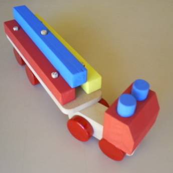 Comprar o produto de CAMINHÃO CARREGADO DE ENCAIXE em Brinquedos e Hobbies em Gravatá, PE por Solutudo