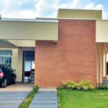 Comprar o produto de Casa para Venda em Pardinho em Venda - Casas em Pardinho, SP por Solutudo