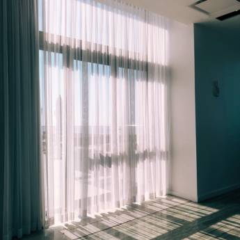 Comprar o produto de Cortinas, persianas e papeis de parede, é na Albion Decorações Eireli! em Cortinas em São Paulo, SP por Solutudo