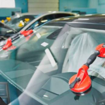 Comprar o produto de Instalação de Vidros Automotivos  em Vidros Automotivos em Botucatu, SP por Solutudo