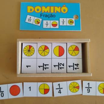 Comprar o produto de DOMINÓ DE FRAÇÃO em Jogos Educativos em Gravatá, PE por Solutudo
