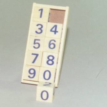 Comprar o produto de NÚMEROS EM CUBOS em Brinquedos e Hobbies em Gravatá, PE por Solutudo