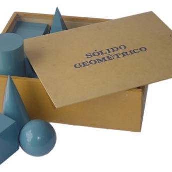 Comprar o produto de SÓLIDOS GEOMÉTRICOS em Jogos Educativos em Gravatá, PE por Solutudo