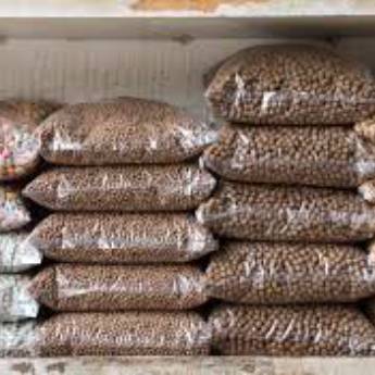 Comprar o produto de Produção Própria e Revenda em Casas de Ração em Botucatu, SP por Solutudo