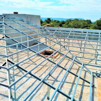 Comprar o produto de Estruturas metálicas em Serralherias - Estruturas em Botucatu, SP por Solutudo