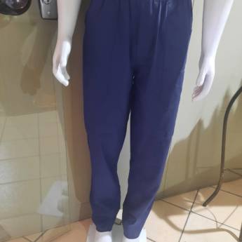 Comprar o produto de Uniformes - Calças em Uniformes em Pouso Alegre, MG por Solutudo