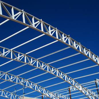 Comprar o produto de Fabricação de Telhados Galvanizados Steel Frame em Construção em Lençóis Paulista, SP por Solutudo