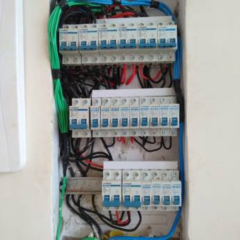 Comprar o produto de Instalações Elétricas em Eletricistas em Marília, SP por Solutudo