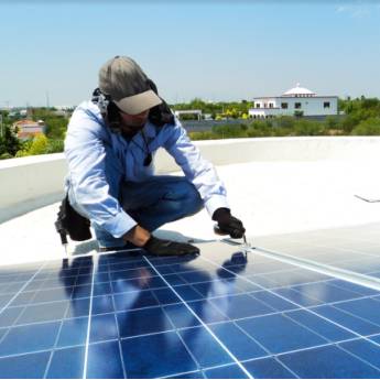 Comprar o produto de Instalação e comissionamento de sistemas fotovoltaicos em Energia Solar pela empresa Green Energy Jaboticabal - Energia Solar em Jaboticabal, SP por Solutudo