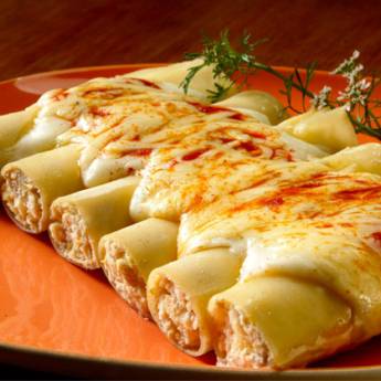 Comprar o produto de Canelone de 2 Queijos • Quilo em Massas pela empresa Villa D'Ouro Rotisseria - Marmitas, Assados, Massas e Salgados. em Atibaia, SP por Solutudo