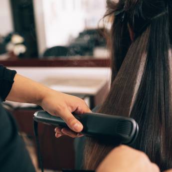 Comprar o produto de Aplicação de escova Progressiva em Cabelos em Jundiaí, SP por Solutudo