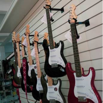 Comprar o produto de Venda de Instrumentos Musicais em Instrumentos Musicais em Campo Largo, PR por Solutudo