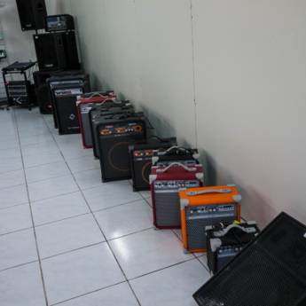 Comprar o produto de Venda de Caixas de Som em Instrumentos Musicais em Campo Largo, PR por Solutudo