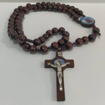 Comprar o produto de Terço De Nossa Senhora Aparecida De Madeira 9 Mm em Terços em Aparecida, SP por Solutudo