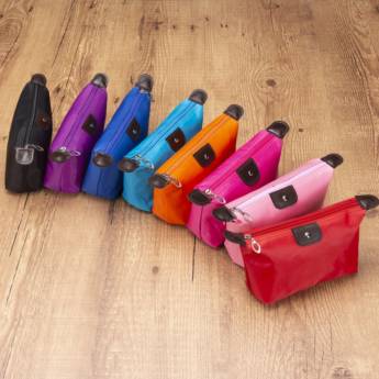 Comprar o produto de 18516 Necessaire Poliéster Impermeável em Necéssaire em São José do Rio Preto, SP por Solutudo