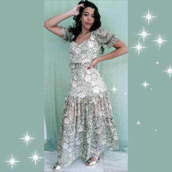 Comprar o produto de Vestido Três Marias em Crepe Floral em Roupas Sob Medida em Uberlândia, MG por Solutudo