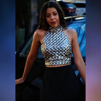 Comprar o produto de Cropped Paetê Dourado em Roupas Sob Medida em Uberlândia, MG por Solutudo