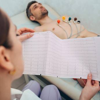 Comprar o produto de Eletrocardiograma em Segurança do Trabalho em Osasco, SP por Solutudo