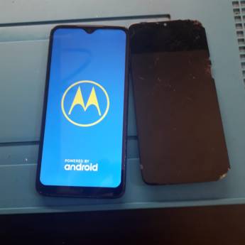 Comprar o produto de Troca de Tela Moto One Macro em Celulares e Acessórios - Consertos em Sumaré, SP por Solutudo