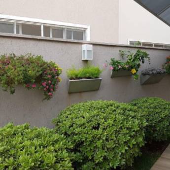Comprar o produto de Jardim Vertical em Concreto em Concretos em Goiânia, GO por Solutudo