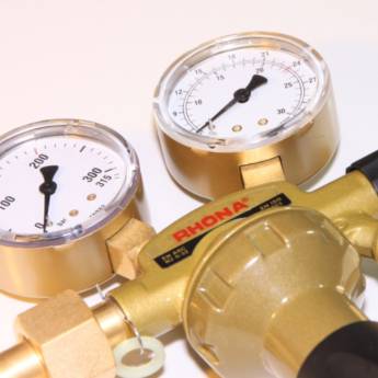 Comprar o produto de Instalação de Registro de Gás R$ 50,00 em Gás em Luziânia, GO por Solutudo