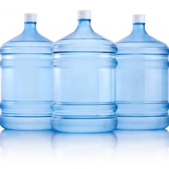 Comprar o produto de Retirada de Galão de Água na Portaria em Água e Gelo em Luziânia, GO por Solutudo