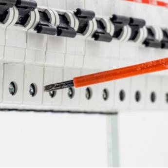 Comprar o produto de Instalações Elétricas em Construção em Camaçari, BA por Solutudo