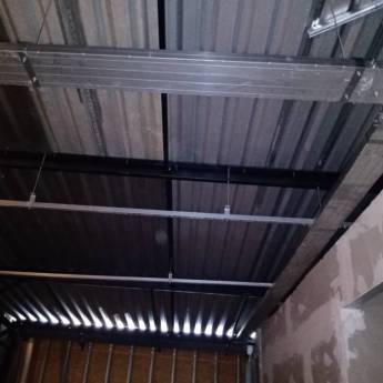 Comprar o produto de Infraestrutura de Calhas em Calhas - Inox em São Paulo, SP por Solutudo