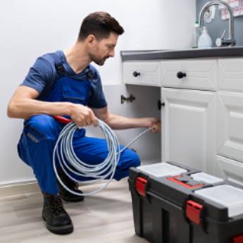 Comprar o produto de Desentupimento de Vasos Sanitários em Desentupidoras em Florianópolis, SC por Solutudo