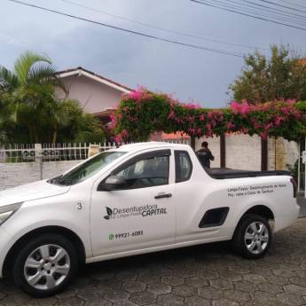 Comprar o produto de Desentupidora e Limpa Fossa Capital em Desentupidoras em Florianópolis, SC por Solutudo
