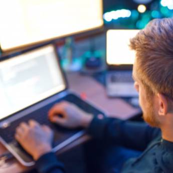 Comprar o produto de Suporte de TI em Soluções em Tecnologia em São Paulo, SP por Solutudo