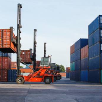 Comprar o produto de Estufagem de Containers em Transporte de Máquinas em São Paulo, SP por Solutudo