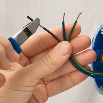 Comprar o produto de Elétrica em Instalação Elétrica em Araçatuba, SP por Solutudo