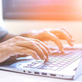 Comprar o produto de Formatação de Equipamento em Soluções em Tecnologia em São Paulo, SP por Solutudo