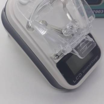 Comprar o produto de Carregador Universal com LCD em Bauru em Carregadores em Bauru, SP por Solutudo