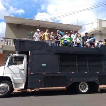 Comprar o produto de Carro de som ou Trio elétrico para Manifestação   em Divulgação - Carros de Som em Bauru, SP por Solutudo