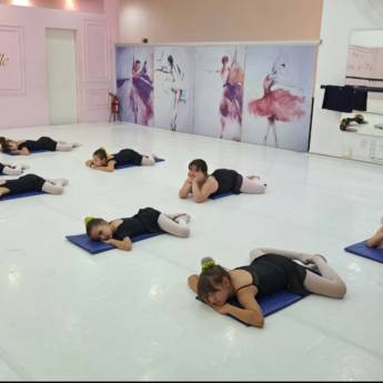 Comprar o produto de Ballet Clássico Método Royal  em ballet em Bauru, SP por Solutudo