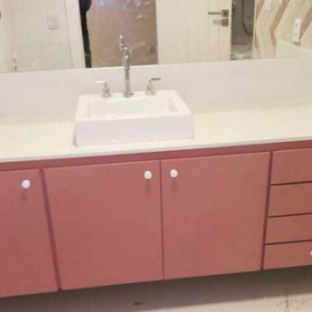 Comprar o produto de Reforma de Gabinete de Pia – Renovação e Durabilidade em Salvador/BA em Restauração de Móveis e Peças pela empresa Ser Móveis Restauração em Salvador, BA por Solutudo