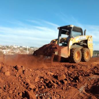 Comprar o produto de Mini Pá Carregadeira em Locação e Comércio de Máquinas em Ninho Verde II Eco Residence, SP por Solutudo
