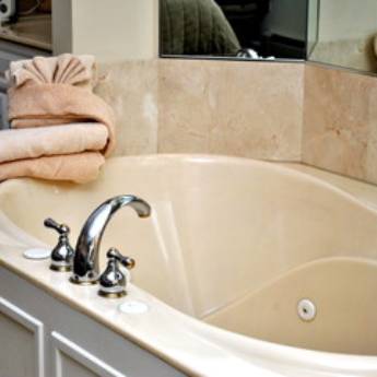 Comprar o produto de Instalação de jacuzzis  em Instalação Hidráulica em Manhuaçu, MG por Solutudo