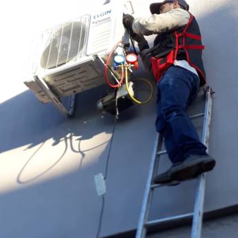 Comprar o produto de Instalação de Ar-Condicionado em Instalação Elétrica em Carazinho, RS por Solutudo